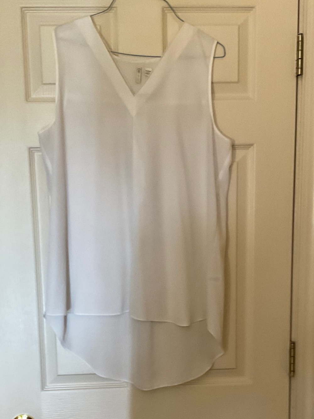 Cato Ivory V-Neck Sleeveless Blouse